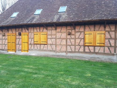 Menuiserie à Frontenaud - 71580